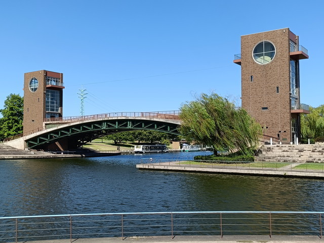 img0028.jpg